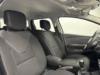 Renault Clio Estate 0.9 TCe Limited CRUISE NAVI CARPLAY. / 13