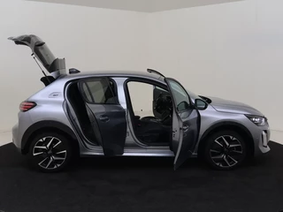 Peugeot 208 1.2 Hybride eDSC6 145 GT Automaat Carplay 3D Cockpit Clima Camer / 35