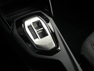 Peugeot 2008 1.2 Hybrid 145 Business Automaat | | CarPlay | Navigatie | Camera | Cruise Control | LED verlichting / 21