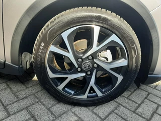 Toyota C-HR 1.8 Hybrid Business Plus ALL SEASONS STOEL/STUURVERW KEYLESS PARK-SENSOREN BLIND-SPOT LM-VELGEN DAB+ CAMERA / 6