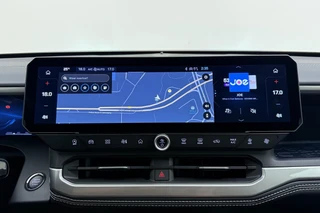 Jeep Compass 1.2 e-Hybrid First Edition Automaat | DEMO | Rondomzicht camera | Climate control | Navigatie | 8 jaar speciale garantie | Keyless / 20