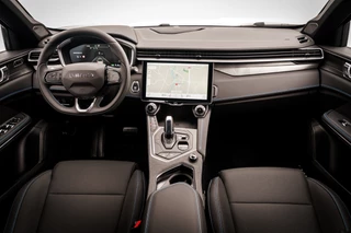 Lynk & Co 01 1.5 Plug-in Hybrid 262 Pk Zwarte Hemel | Panoramadak | 75 km Elektrisch | 360 Camera | NL Auto | 20 inch. LMV | 1e Eigenaar / 22