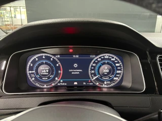 Volkswagen Golf 1.5 TSI Highline/ NL auto/ Pano/ Parkeersensoren / 16