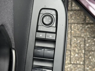 Toyota C-HR 1.8 HYBRID 140 DYNAMIC NL-AUTO NAVI APPLE/ANDROID AD-CRUISE 18"LM 4S BANDEN / 15