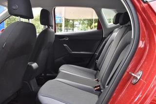SEAT Arona 1.0 TSI Style Business Intense Carplay Navigatie | BSM | Climate en Cruise Control | 12 mnd BOVAG garantie | Whatsapp 06-53188999 / 6