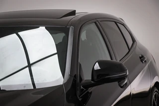 BMW 1-serie 123 xDrive | INNOVATION PACK | PANORAMADAK | STUURVERWARMING | MASSAGE |  HEAD UP | 360 CAMERA | 19" / 24