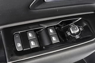 Citroen C5 X 1.2 PureTech Plus Automaat Leder Voorruitverwarming Achteruitrijcamera / 29