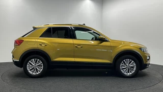 Volkswagen T-Roc 1.0 TSI Style Business PANO LM TREKHAAK DAB CRUISE. / 14