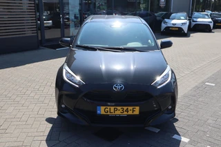 Toyota Yaris HYBRID 115 FIRST EDITION STOEL/STUURVERW DRAADLOOS-LADEN APPLE/ANDROID KEYLESS CLIMA AD-CRUISE 16" LM-VELGEN / 10