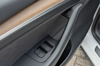 Tesla Model Y Long Range AWD 75kWh SOH 90% / 26
