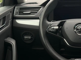 Škoda Superb Combi 1.4 TSI iV Business Edition Camera | PDC | Carplay | Stoelverwarming | / 19
