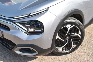 Citroën C4 130 EAT8 Shine  | Automaat | Navigatie | Airconditioning ECC | Camera achter |  Parkeersensoren voor en achter | Carplay & Android Auto | Isofix | Cruise Control | Advanced Comfortstoelen | Hydraulic Cushions | Zeer Compleet!!! / 25