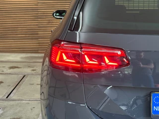 Volkswagen Passat Variant 2.0 TSI R-line Executive Business | VOL! | PANO | IQ.LIGHT | Dynaudio| Virtual | Leder | HuD | Trekhaak / 39