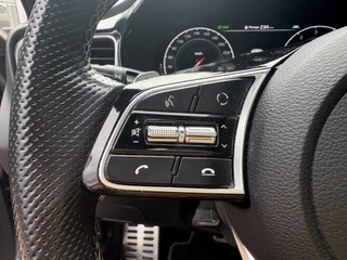 Kia ProCeed 1.5 T-GDi 160pk Automaat GT-PlusLine  SCHUIFDAK/JBL/CAMERA/DODEHOEK/AFN.TREKHAAK/18INCH / 40
