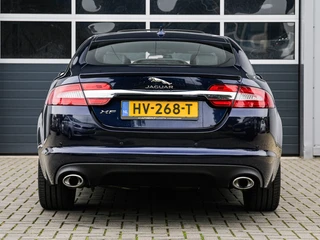 Jaguar XF 2.2d R-Sport Schuifdak | Xenon | Keyless | Leder/Alcantara | Camera | Stoelverwarming | Meridian | PDC v+a / 20