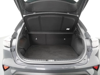 Kia XCeed 1.5 T-GDi GT-Line  - Automaat - Panorama dak - Stoel/Stuur verwarming - Navigatie - Climate Control - Achteruitrijcamera - Elektrische Achterklep - 7 jaar of 150.000km Fabrieksgarantie / 40