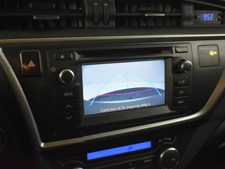 Toyota Auris 1.8 Hybrid Comfort | Navigatie | Trekhaak | Climatronic / 12