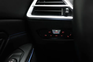 BMW 3 Series 330e M-Sport / 38