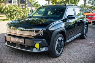 Renault 4 comfort range evolution 52 kWh | Dakrails | Privacy Glass | All Weather Banden | Camera / 8