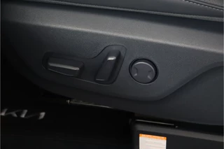 Kia PV5 Passenger Elite 71.2 kWh  - 11kW 3-fase - 5 Zits - 360°-camera - Parkeersensoren, voor-, zij- en achterkant - 7 Jaar of 150.000 Fabrieksgarantie / 38