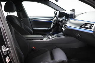 BMW 5-serie 530e xDrive M-Sport | CAMERA | TREKHAAK | DAB | APPLE / 5