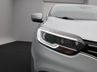 Renault Kadjar 1.3 140 Pk TCe Equilibre | Stoelverwarming | Camera | Cruise control | Climatronic | Navigatie | 17 Inch | 55.398 Km !! / 11