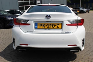 Lexus RC 300h F SPORT Line NL-AUTO CRUISE TRIPLE-LED STOELVENT BLIND-SPOT 19" LM-VELGEN / 6