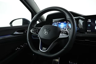 Volkswagen Golf 1.4 eHybrid GTE  Panorama, Apple carplay, Navigatie / 30