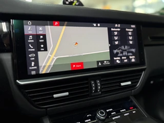 Porsche Cayenne 3.0 E-Hybrid Full Option | Vierwielbesturing | PANO | PDLS+ | BOSE | PASM | ComfortPakket | Soft Close |Trekhaak / 50