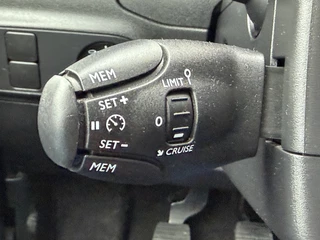 Citroën C3 110pk Shine (Keyless Entry - Camera - Navigatie - Automatische Airco - LED - Apple Carplay) / 19