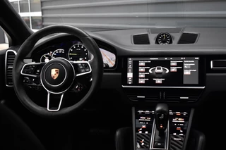 Porsche Cayenne Coupé 3.0 E-Hybrid Lightweight  | ACC | 22'' GT Design | Matrix PDLS+ | Carbon Dak | Luchtvering | 360 Camera | / 6