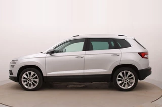 Skoda Karoq 1.5 TSI ACT Style | Adaptive cruise | Stoelverwarming | CarPlay | Camera | Parkeersensoren achter | Trekhaak / 4