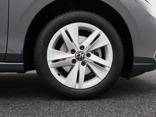 Volkswagen Golf 1.0 eTSi 110 Pk Life | Adaptive Cruise | Camera | Navigatie | Climatronic | 16 Inch | 112.282 Km !! / 13