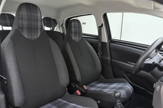 Peugeot 108 1.0 e-VTi Blue Lease | Elek. ramen | Airco | Stuurbediening | Centrale deurvergrendeling | / 8