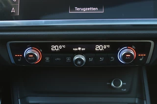 Audi Q3 Sportback 45 TFSI e S-Line  LED/MMI Plus/CarPlay/Dodehoek/Elek. klep/ACC/19" / 21