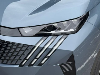 Peugeot 5008 GT Hybrid 145pk e-DCS6 | Adaptieve Cruise Control |Apple Carplay/Android Auto | Stoelverwarming | Lichtmetalen Velgen 19 Inch | Rondom zichtcamera | Dodehoek bewaking / 4