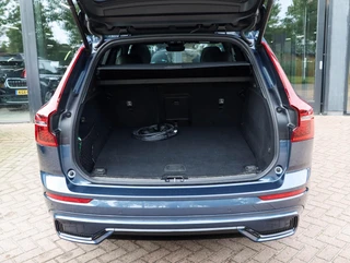 Volvo XC60 T6 AWD Ultra Black Edition Trekhaak Pano 360 Head up 21'' / 8