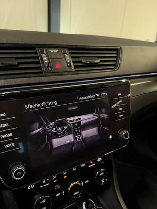 Skoda Superb 1.5 TSI Sportine Pano Virtual Trekhaak Memory / 44