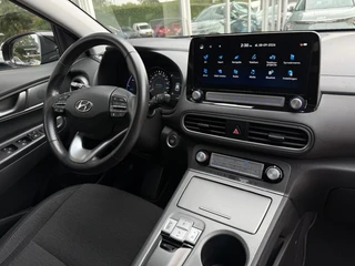 Hyundai Kona EV Fashion 64KWH Premium SOH 97 Navi Carplay Camera HUD / 30