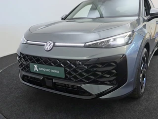 Volkswagen T-Roc 1.5 eTSI R-Line Elek. Trekhaak | Stuur-/stoelverwarming | Verlichte logo's / 53