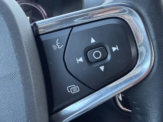 Volvo XC40 1.5 T5 262pk Recharge Inscription PHEV Leer Stoel/Stuurverw Carplay Crystal Orrefors Dealer-Onderhouden! / 46