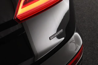 Audi Q5 50 TFSI e 299pk quattro S edition Trekhaak Virtual Cockpit Led Keyless ACC Stoelverwarming 2x S-Line / 51