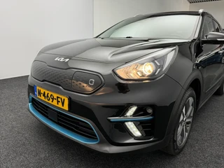 Kia e-Niro Edition 64 kWh SOH 96,8% | Trekhaak | Camera | Stoel/Stuurverwarming | Carplay&Android | Adaptieve Cruise / 17