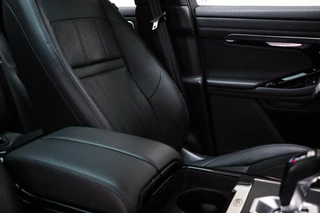 Land Rover Range Rover Evoque 2.0 P200 AWD R-Dynamic HSE | COLD CLIMATE PACK | PANORAMADAK | HEAD UP | DAB | APPLE | STUURVERWARMING / 13