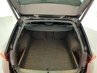 Skoda Octavia Combi 1.0 e-TSI DSG Business Edition Navigatie Parkeersensoren App-Connect DAB+ / 8
