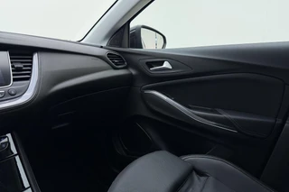 Opel Grandland X 1.6 Turbo Hybrid Elegance Automaat | Lederen bekleding | Stoelverwarming en ventilatie | Electrische achterklep | Keyless | Navigatie | DAB radio / 39