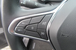 Renault Captur 1.6 E-Tech Plug-in Hybrid 160 Intens Schuifdak, Camera, Stoelverw. / 18