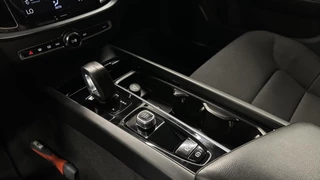 Volvo V60 2.0 B3 Momentum Business ECC NAVI CAMERA CARPLAY LM CRUISE. / 45