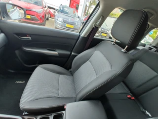 Suzuki Vitara 1.4 BOOSTERJET SMART HYBRID SELECT  Keyless | Camera | Stoelverwarming | Navi / 31