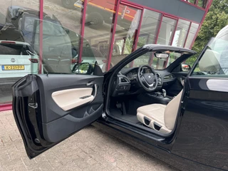 BMW 2 Serie Cabrio 220i  | NL auto | 2e eigenaar | PDC | Navi | Leder | Stoelverw. | / 11